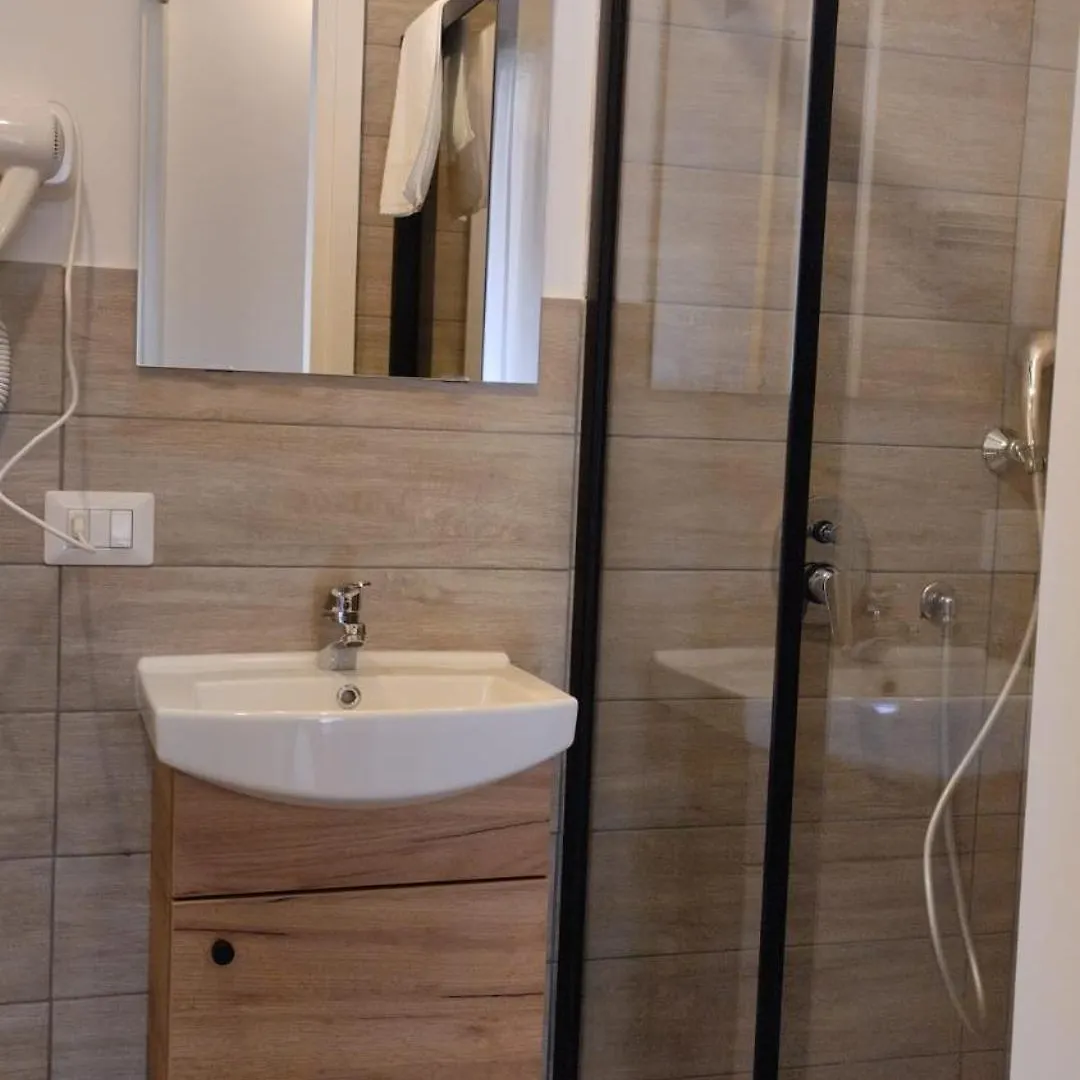 Residence E Appartamenti Cavallerizza Naples Guest house