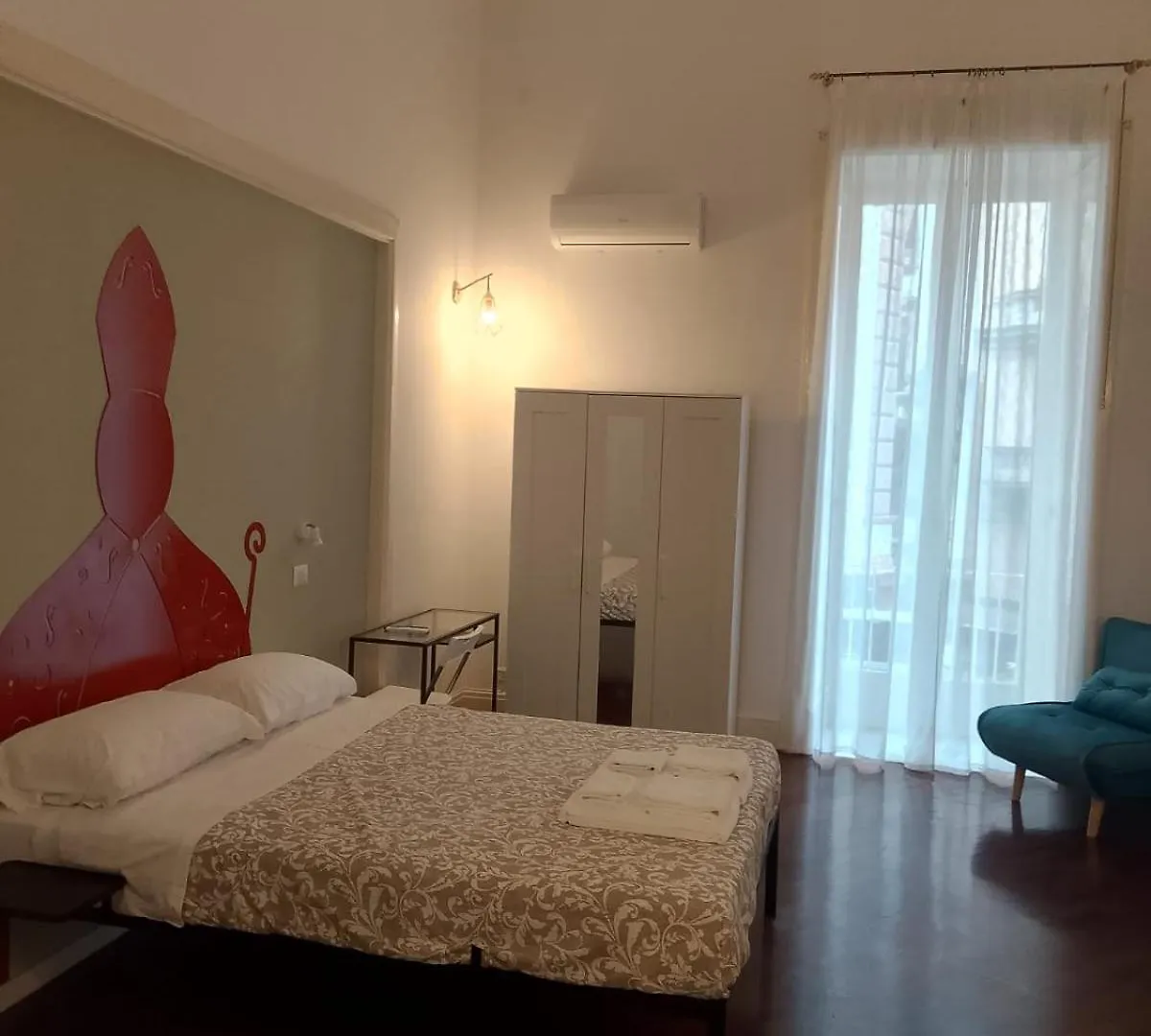 Residence E Appartamenti Cavallerizza Naples Guest house