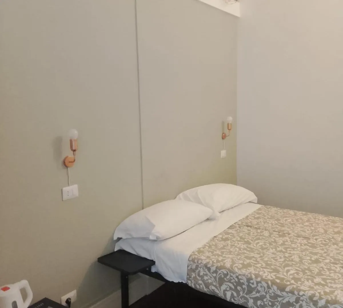 Residence E Appartamenti Cavallerizza Naples 0*,