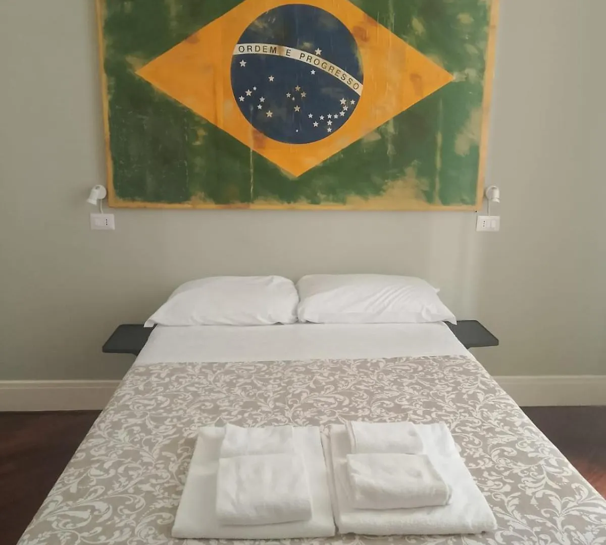 Residence E Appartamenti Cavallerizza Naples Guest house