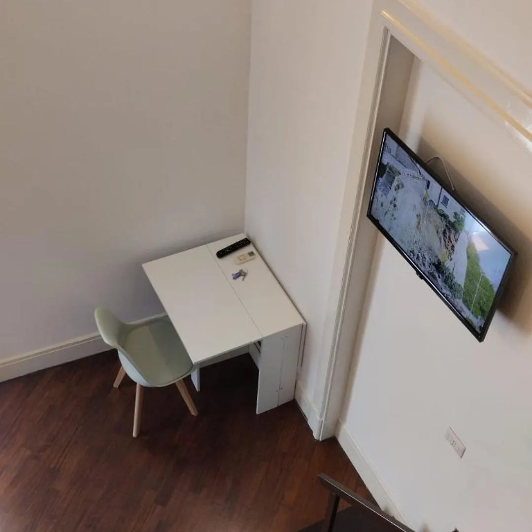 Guest house Residence E Appartamenti Cavallerizza Naples
