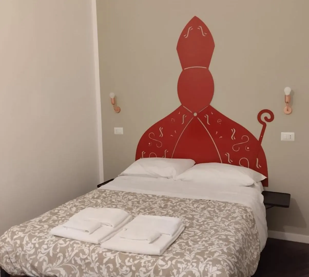 Guest house Residence E Appartamenti Cavallerizza Naples