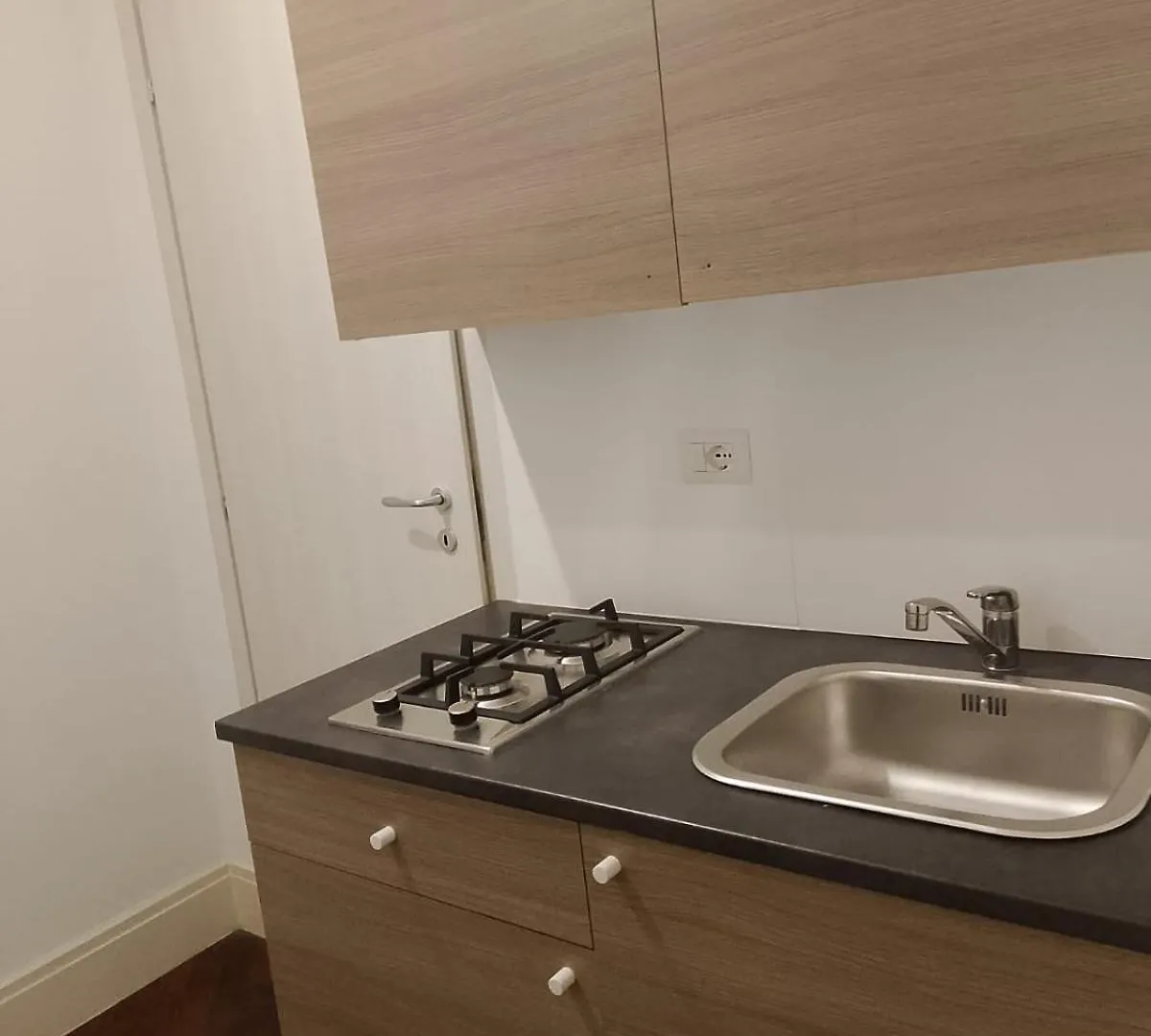 Residence E Appartamenti Cavallerizza Naples 0*,