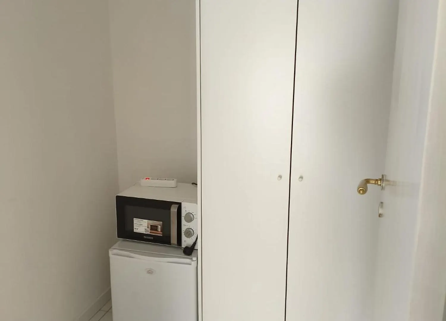 Residence E Appartamenti Cavallerizza Naples 0*,
